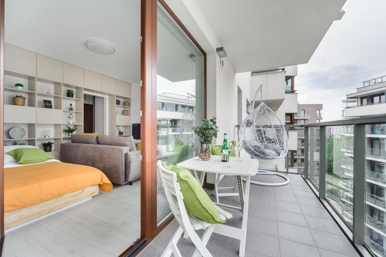Modern Studios Near Arkadia Center Варшава Экстерьер фото