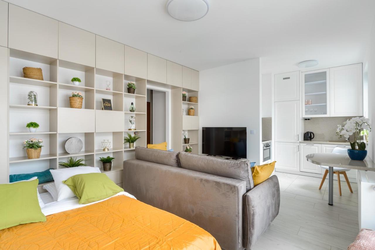 Modern Studios Near Arkadia Center Варшава Экстерьер фото