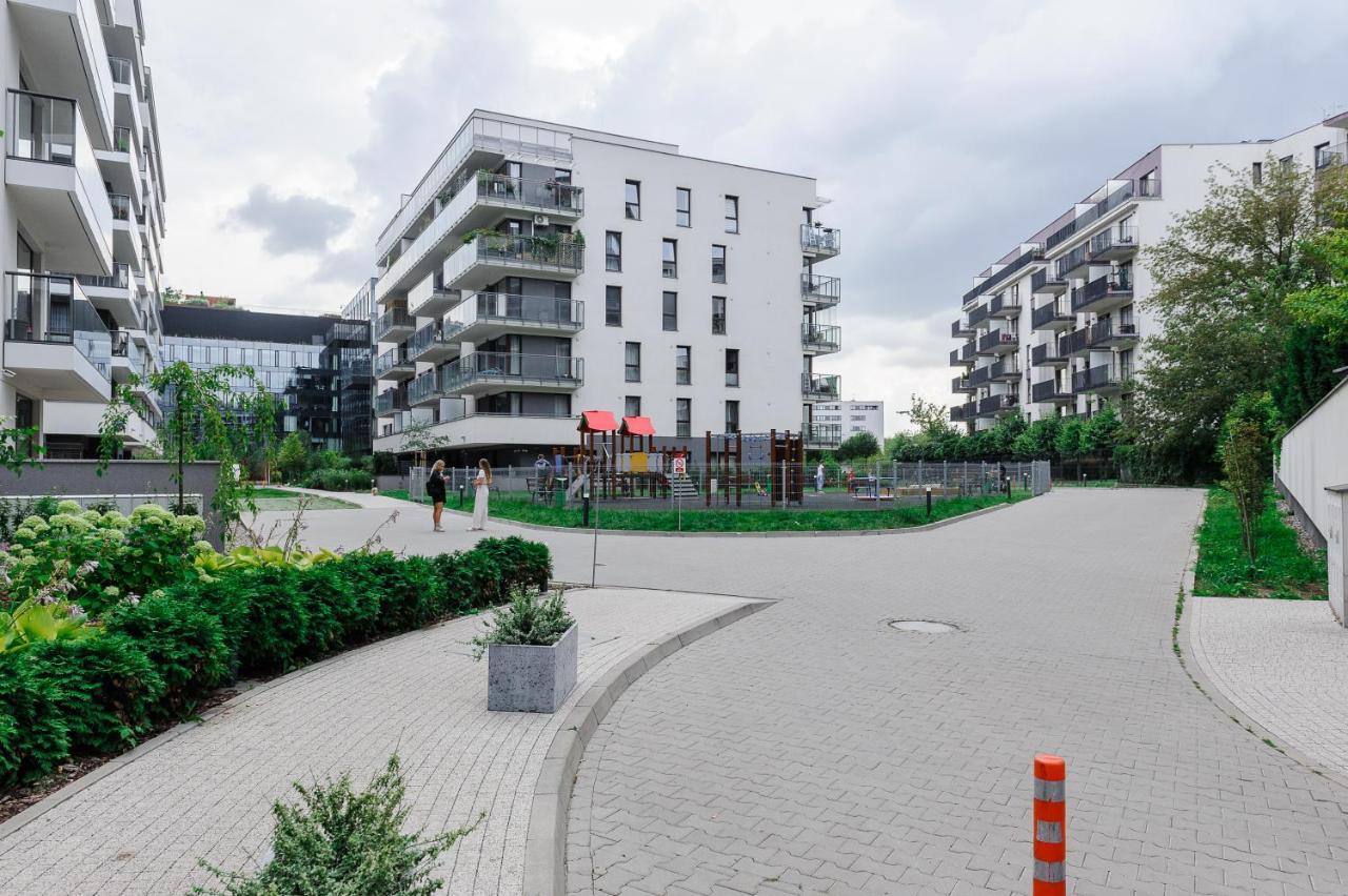 Modern Studios Near Arkadia Center Варшава Экстерьер фото